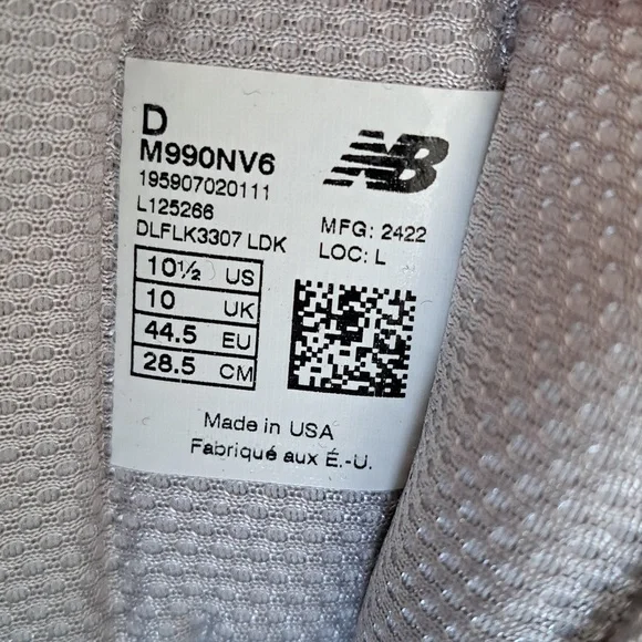 New Balance Made in USA 990v6 Running Shoe - Color: Navy/White - Size: Men 10.5 - Picture 9 of 10